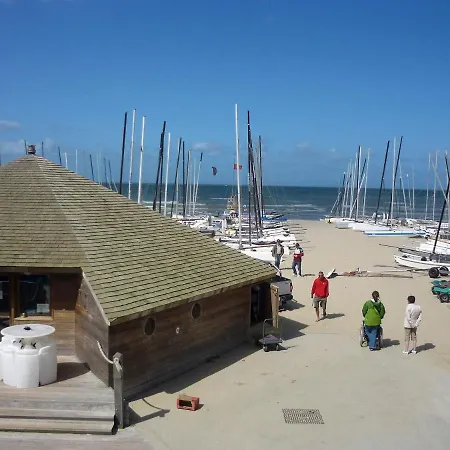 Oostduinkerke Apartments *