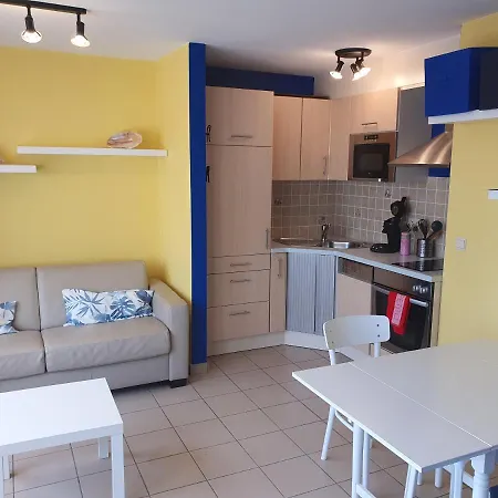 Oostduinkerke Apartments דירה