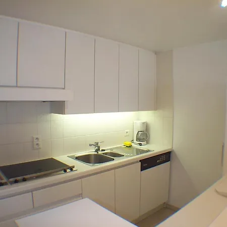 Oostduinkerke Apartments דירה *