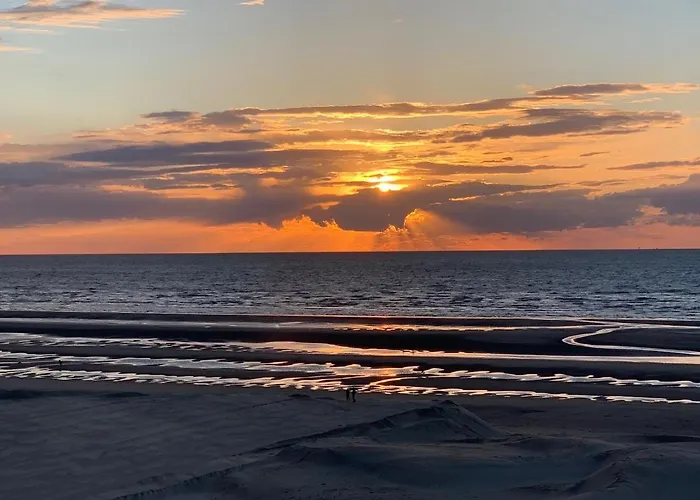 Oostduinkerke Apartments 东代恩凯尔克