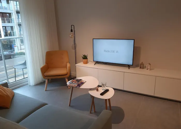 Oostduinkerke Apartments * 东代恩凯尔克